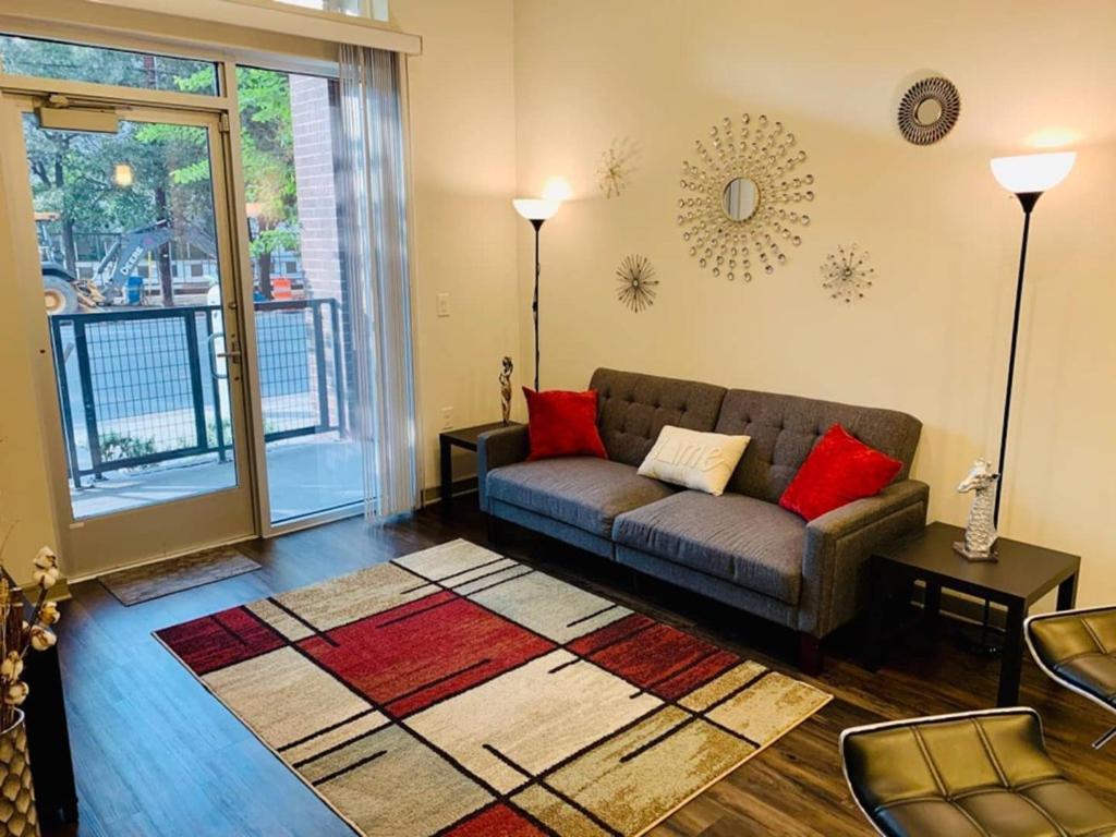 Downtown Apt Free Parking - Pool - Gym - Fully Kitchen Х'юстон Екстер'єр фото