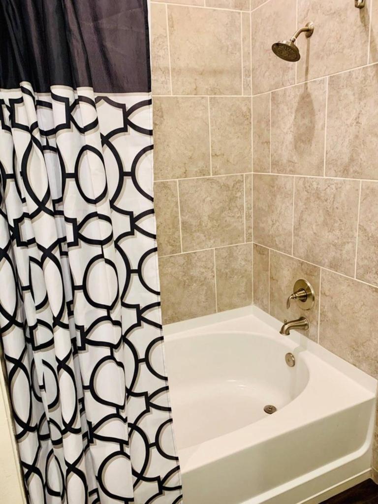Downtown Apt Free Parking - Pool - Gym - Fully Kitchen Х'юстон Екстер'єр фото